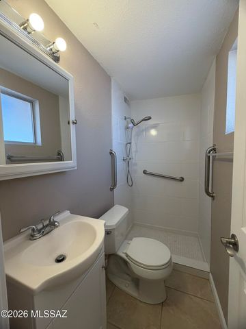 6711 E Nicaragua Drive, Tucson, AZ 85730