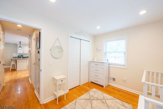 136 Redwood Ave, Wayne Twp., NJ 07470