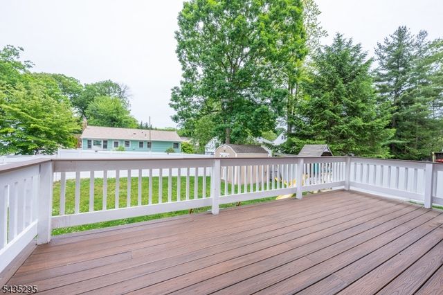 136 Redwood Ave, Wayne Twp., NJ 07470
