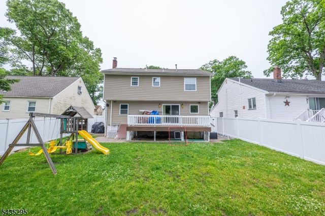 136 Redwood Ave, Wayne Twp., NJ 07470