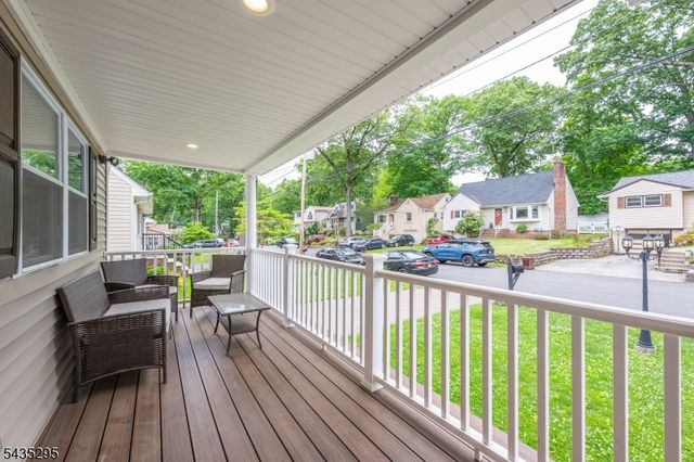136 Redwood Ave, Wayne Twp., NJ 07470
