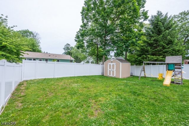 136 Redwood Ave, Wayne Twp., NJ 07470
