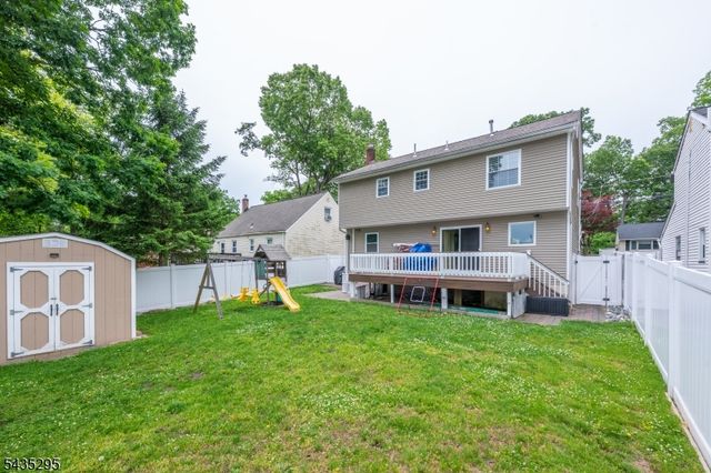 136 Redwood Ave, Wayne Twp., NJ 07470