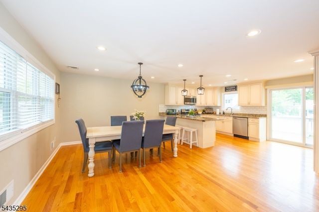 136 Redwood Ave, Wayne Twp., NJ 07470
