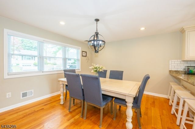 136 Redwood Ave, Wayne Twp., NJ 07470