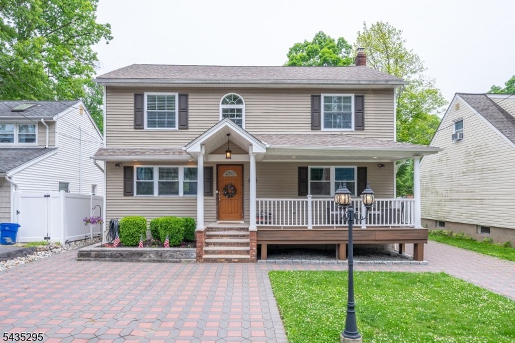 136 Redwood Ave, Wayne Twp., NJ 07470