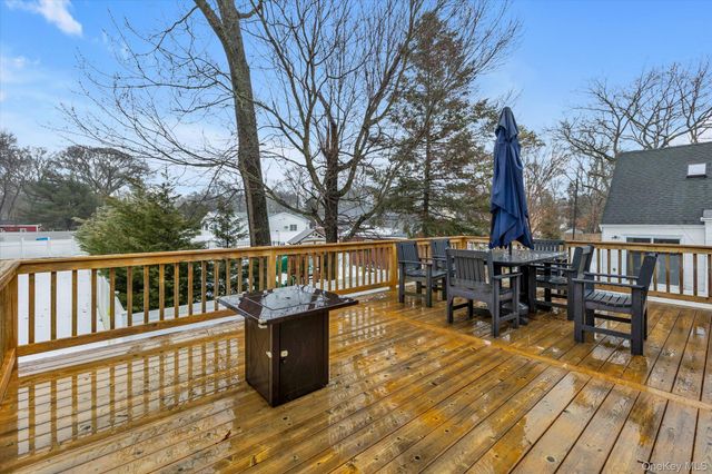 11 17th Avenue, Ronkonkoma, NY 11779