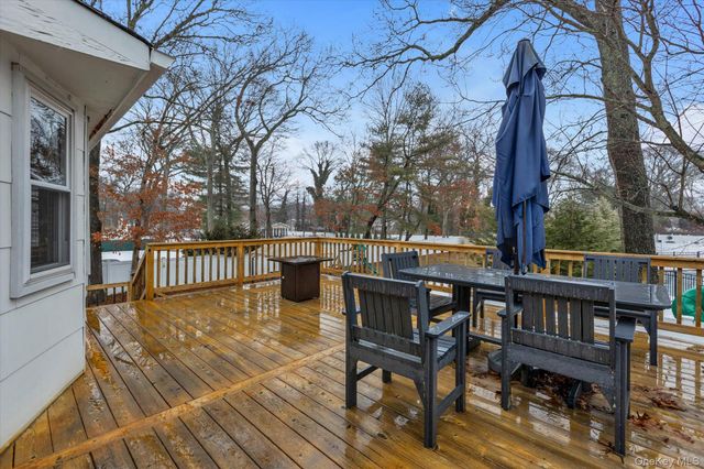 11 17th Avenue, Ronkonkoma, NY 11779