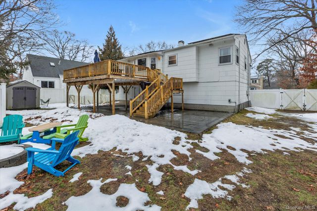 11 17th Avenue, Ronkonkoma, NY 11779