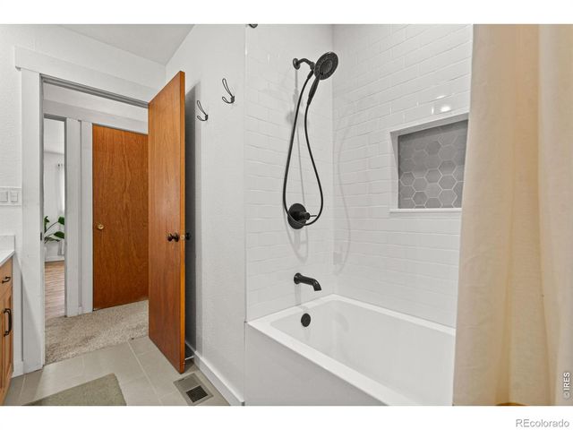 2012 Charro Avenue, Longmont, CO 80504