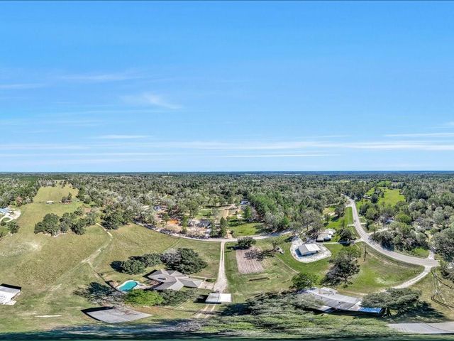 252 Lancewood Drive, Lufkin, TX 75904