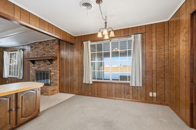 300 Red River Drive, Whitesboro, TX 76273