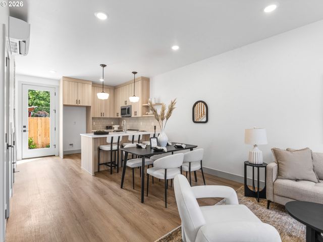 8659 Se 15th Ave, Portland, OR 97202