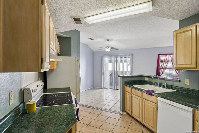 3130 Stoney Grv, San Antonio, TX 78247