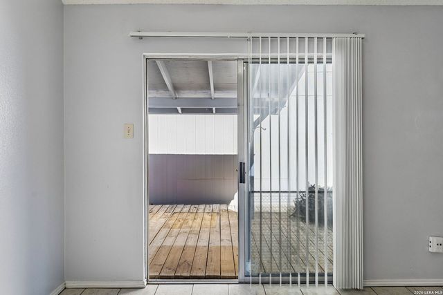 3130 Stoney Grv, San Antonio, TX 78247