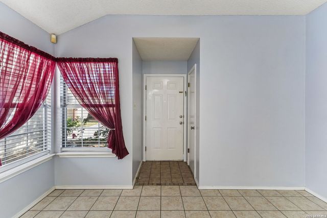 3130 Stoney Grv, San Antonio, TX 78247