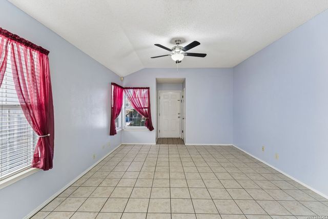 3130 Stoney Grv, San Antonio, TX 78247