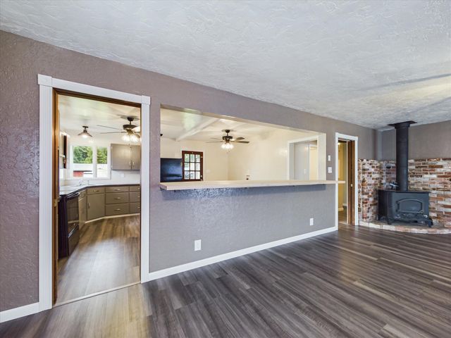 926 Holmes Flat Road, Redcrest, CA 95569