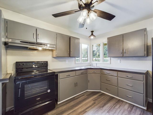 926 Holmes Flat Road, Redcrest, CA 95569