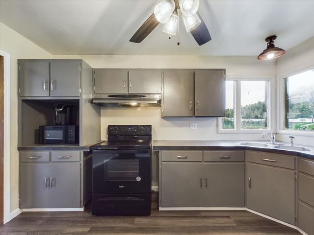 926 Holmes Flat Road, Redcrest, CA 95569