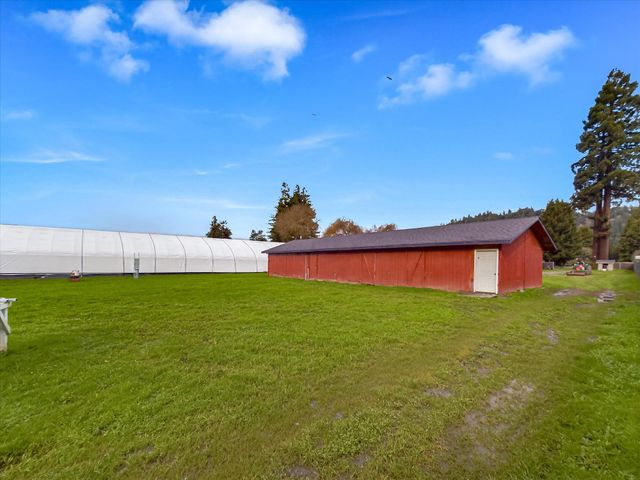 926 Holmes Flat Road, Redcrest, CA 95569