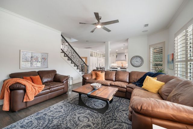 616 Honeysuckle Hollow, Southlake, TX 76092