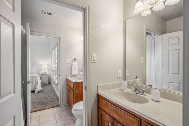 616 Honeysuckle Hollow, Southlake, TX 76092