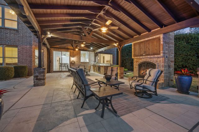 616 Honeysuckle Hollow, Southlake, TX 76092