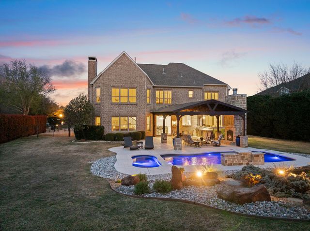 616 Honeysuckle Hollow, Southlake, TX 76092