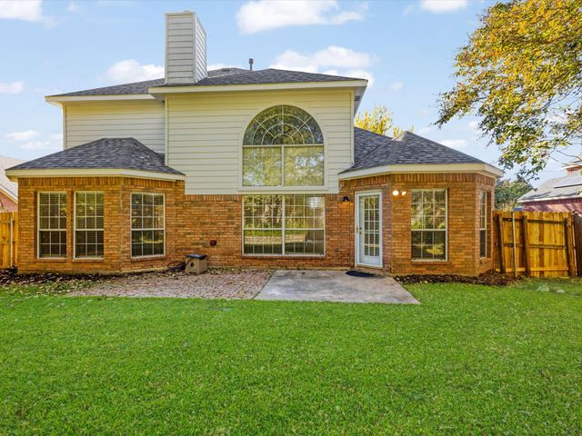 1622 Stratford Drive, Mansfield, TX 76063