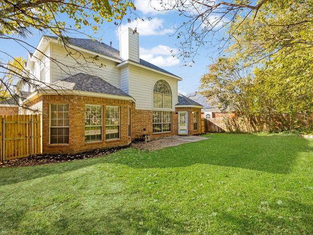 1622 Stratford Drive, Mansfield, TX 76063