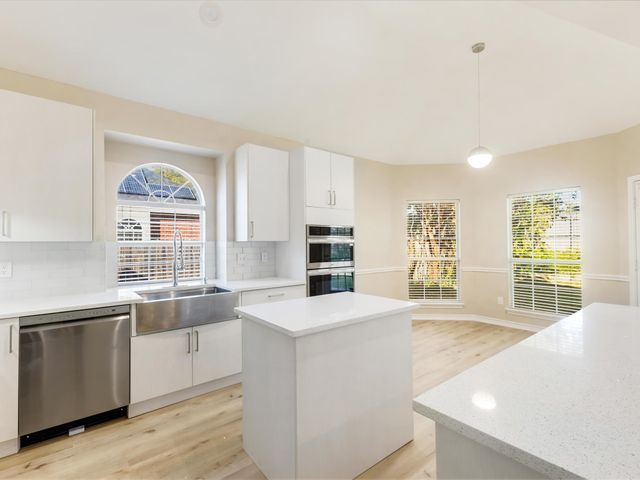 1622 Stratford Drive, Mansfield, TX 76063