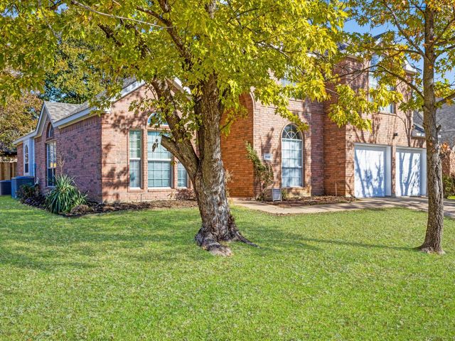 1622 Stratford Drive, Mansfield, TX 76063