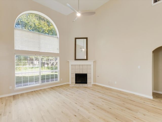 1622 Stratford Drive, Mansfield, TX 76063