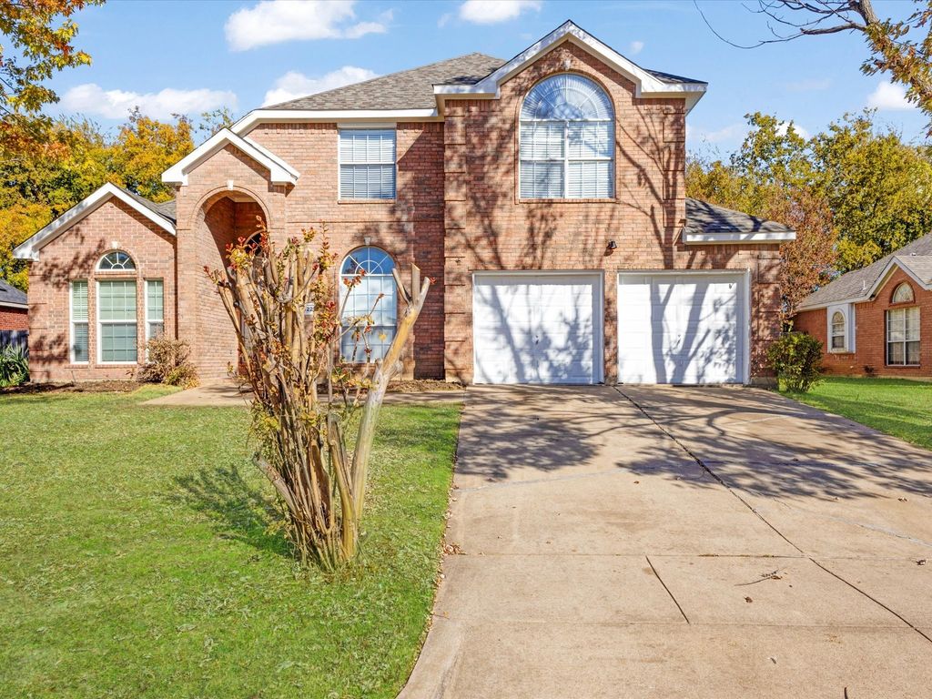 1622 Stratford Drive, Mansfield, TX 76063