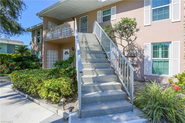 221 Cypress WAY E 201, Naples, FL 34110