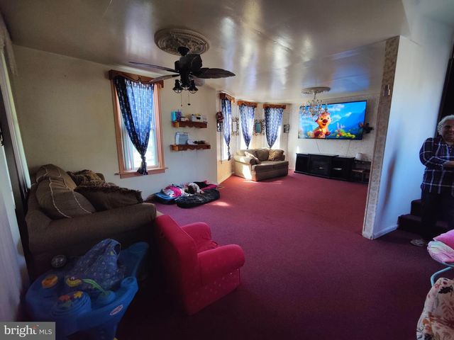 859 N 32ND ST, Camden, NJ 08105