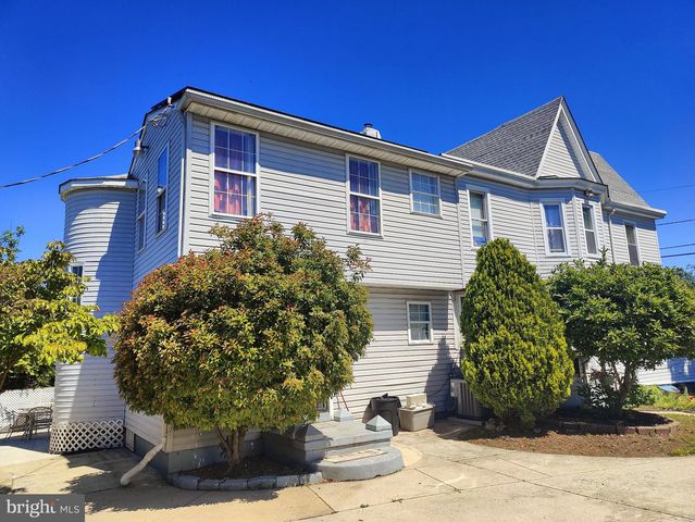 859 N 32ND ST, Camden, NJ 08105