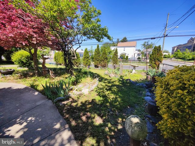 859 N 32ND ST, Camden, NJ 08105