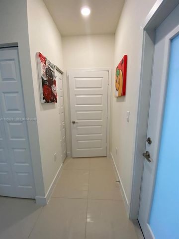 4745 NW 84th Ct 14, Doral, FL 33166