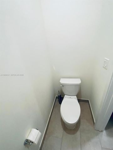 4745 NW 84th Ct 14, Doral, FL 33166