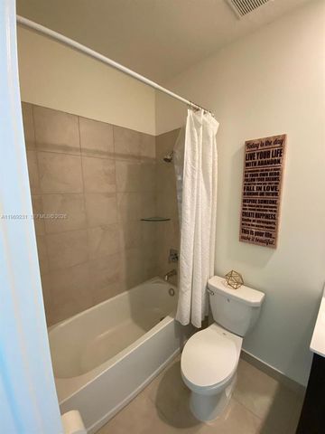 4745 NW 84th Ct 14, Doral, FL 33166