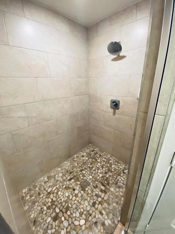 4745 NW 84th Ct 14, Doral, FL 33166