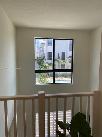 4745 NW 84th Ct 14, Doral, FL 33166