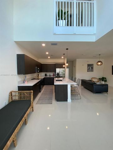 4745 NW 84th Ct 14, Doral, FL 33166