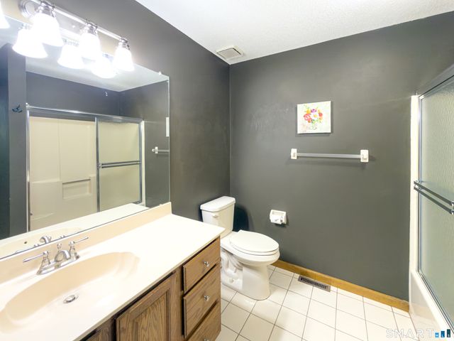 804 Sand Stone Drive 804, South Windsor, CT 06074