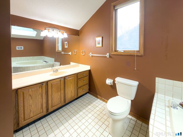 804 Sand Stone Drive 804, South Windsor, CT 06074