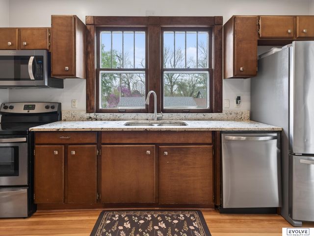 310 4th Street, Yutan, NE 68073