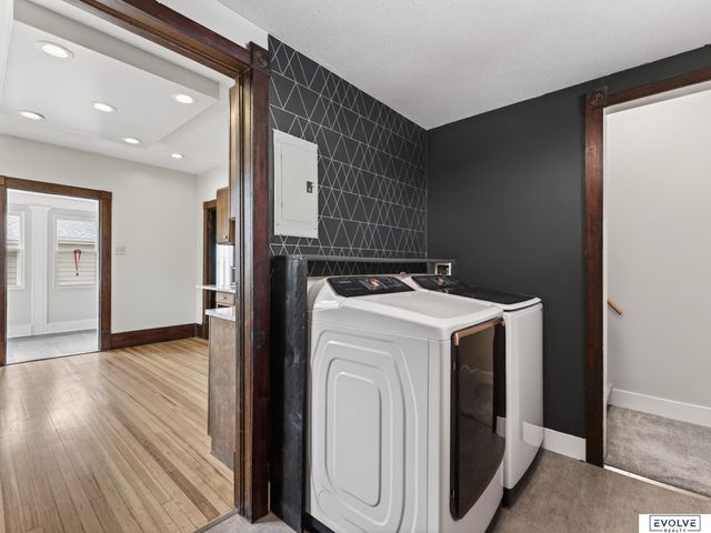 310 4th Street, Yutan, NE 68073