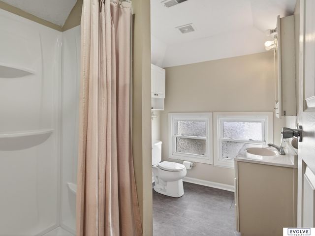 310 4th Street, Yutan, NE 68073